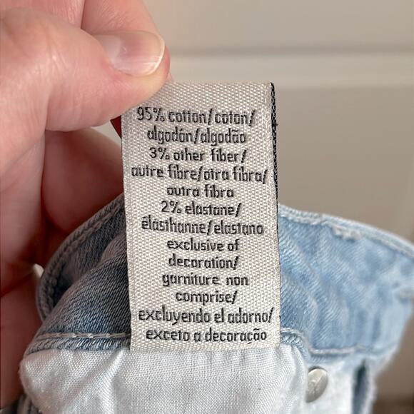 Calvin Klein Jeans Cropped Straight Leg Jeans - Picture 8 of 8